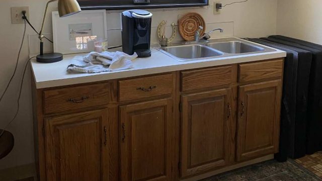 Reviving Retro: A Stunning Kitchen Makeover from the '80s