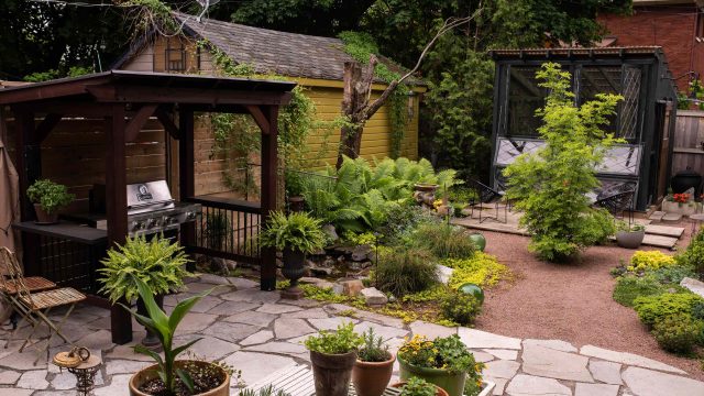 Transform Your Backyard with Cozy Wood Sheds for Reading Retreats