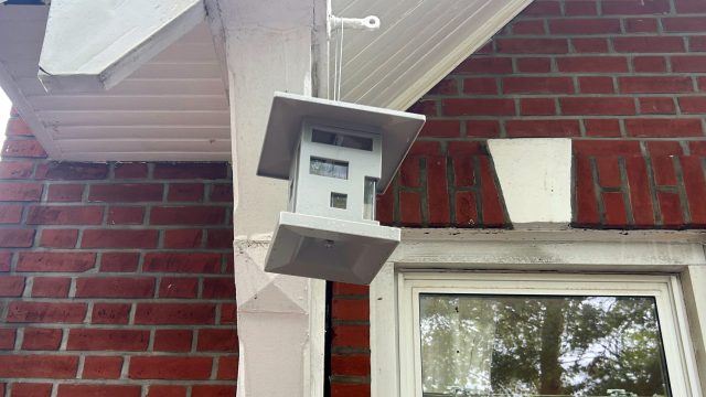 Transform Your Space with the Adorable Bird Café Feeder